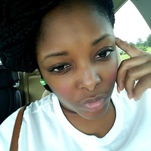 Meet your Posher, Katina