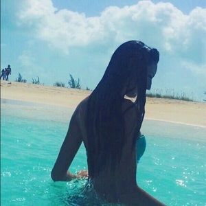 Meet your Posher, Sydney