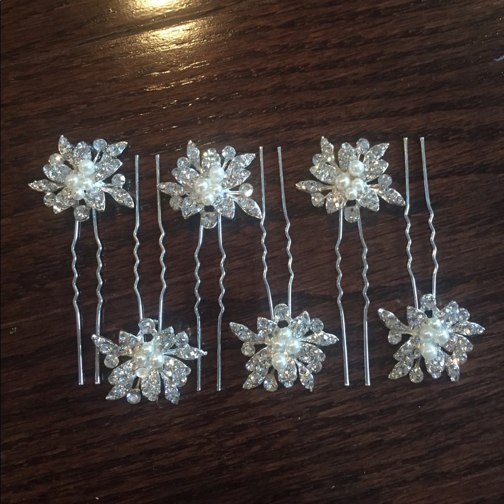 NEW Flower Crystal Hair Pins with Pearl Center