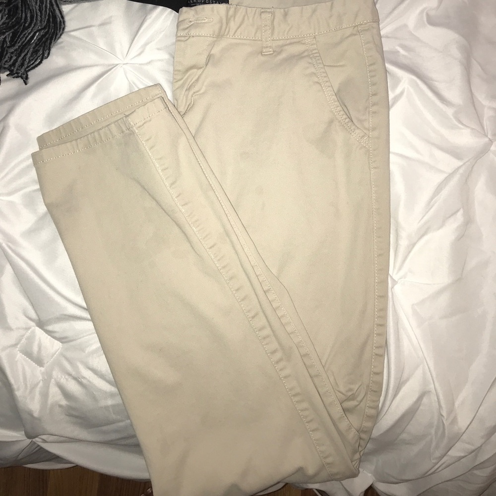 Aeropostale skinny khaki pants