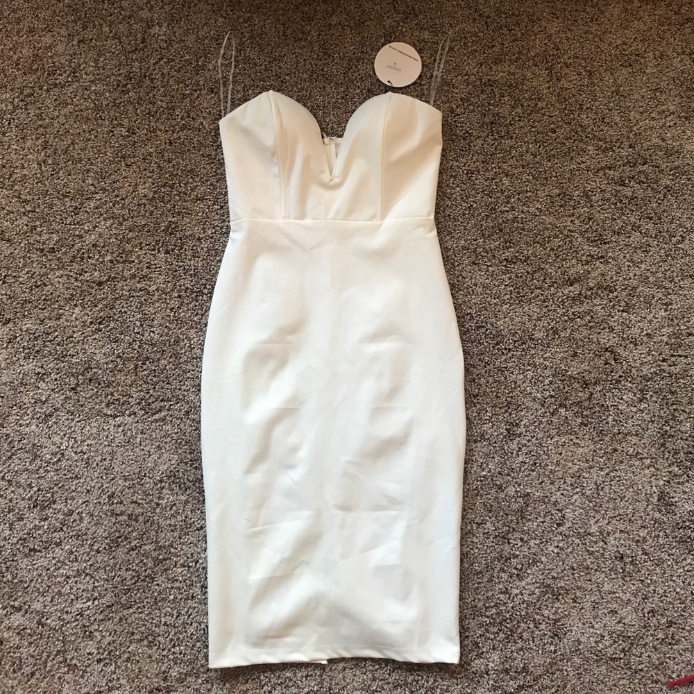 White V-Neck Wire Cut Dress - Med