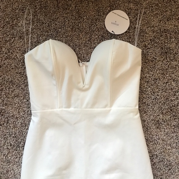 White V-Neck Wire Cut Dress - Med - Picture 2 of 4