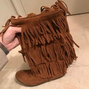 Minnetonka Suede Fringe Boots