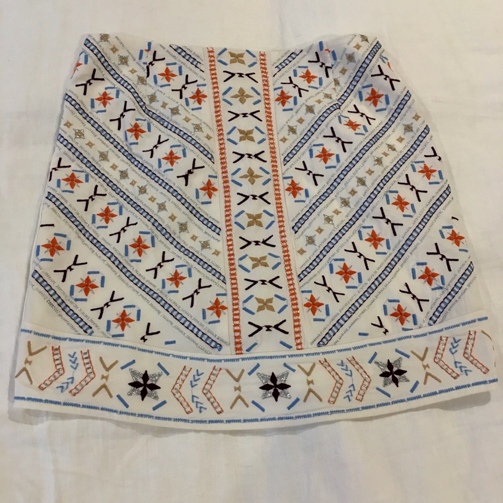 Embroidered and slipped Dina Be skirt.