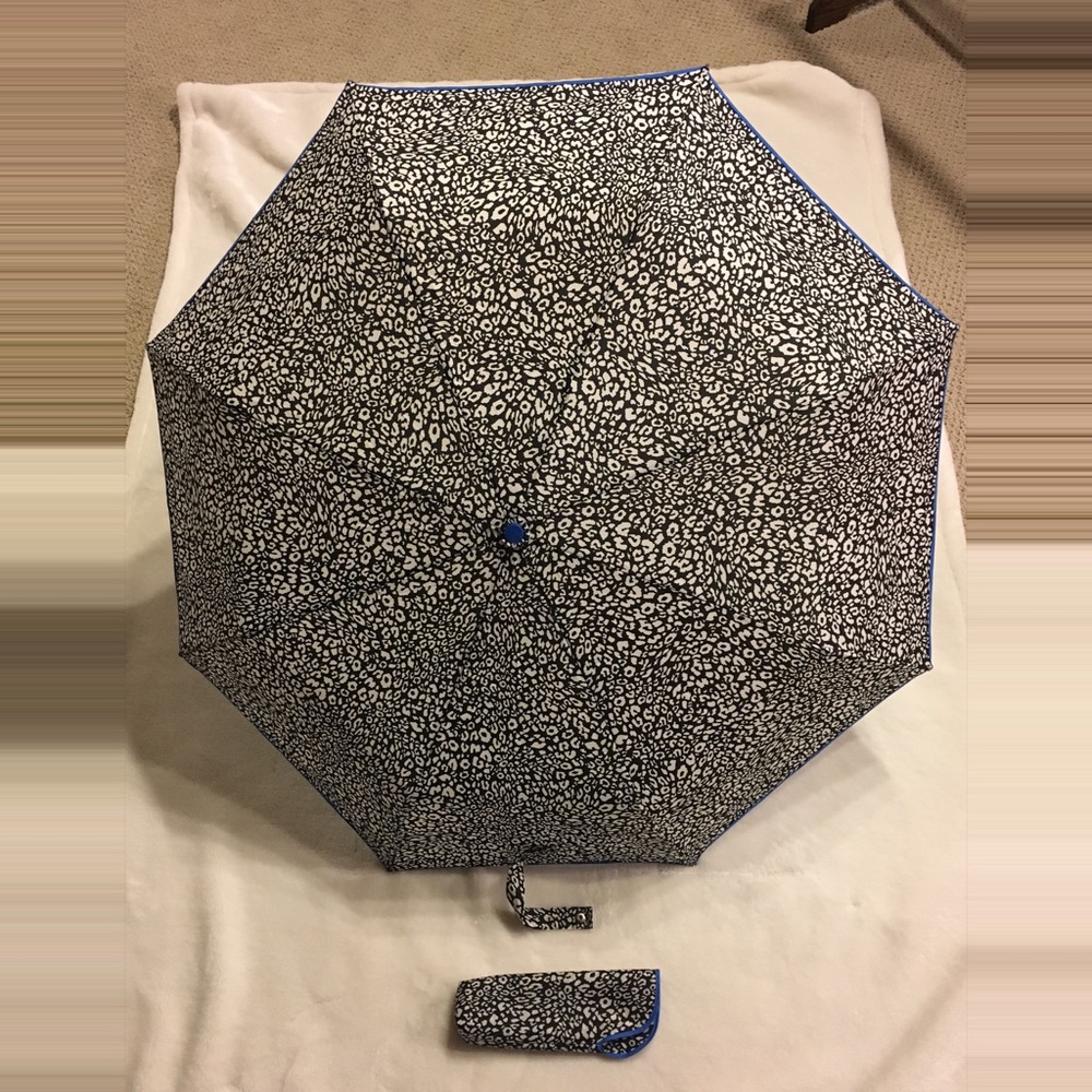 VERA BRADLEY umbrella 🌂 Excellent Condition 😍