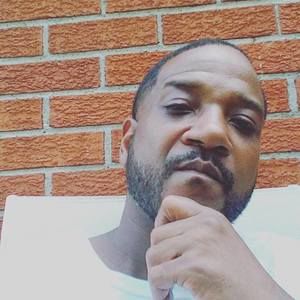 Meet your Posher, Troy