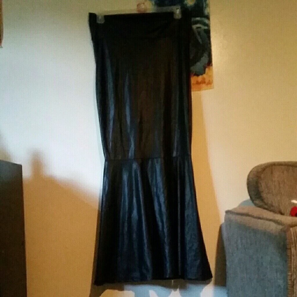 Mermaid cut skirt