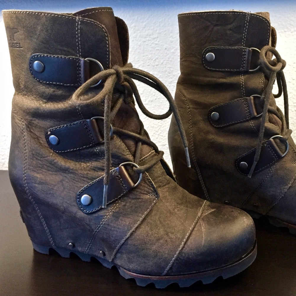 Sorel 'Joan of Arc' wedge mid boot