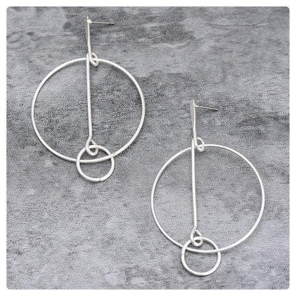 Jewelry - 🔴2 FOR $22🔴Double Circle Stud Earring