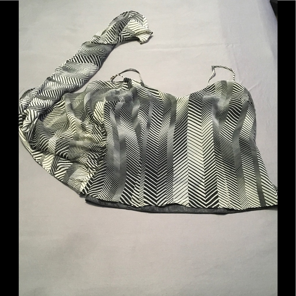 Parallel Wrap Top - image 2
