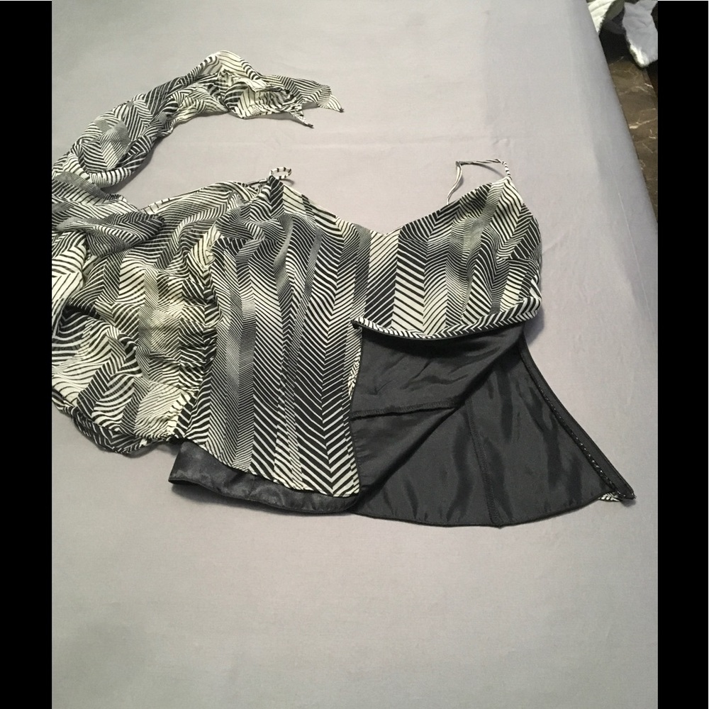 Parallel Wrap Top - image 4