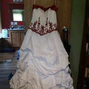 Davids bridal gown