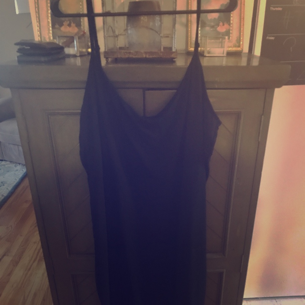 Simple black body con dress