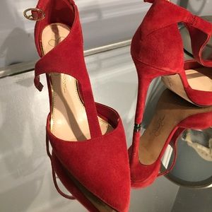 Jessica Simpson size 6 SUEDE red sexy heels