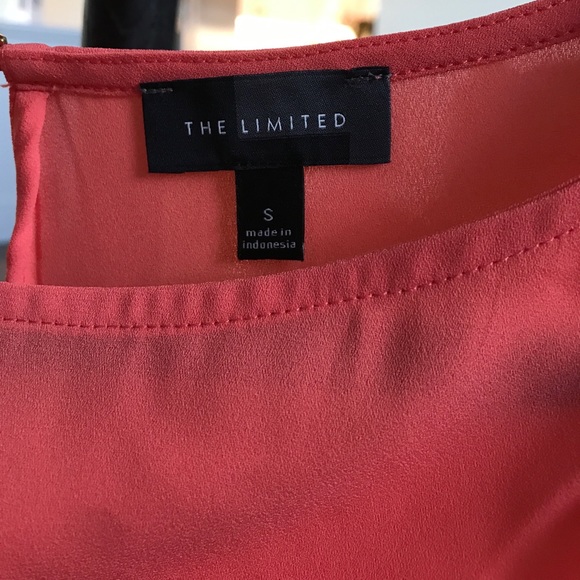 Darling Coral Blouse - Picture 3 of 3