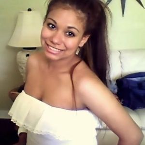 Meet your Posher, Andrea