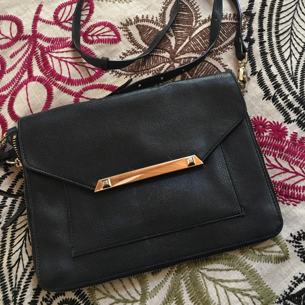 Stella & Dot Crossover Purse