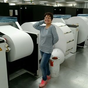 Meet your Posher, Nury