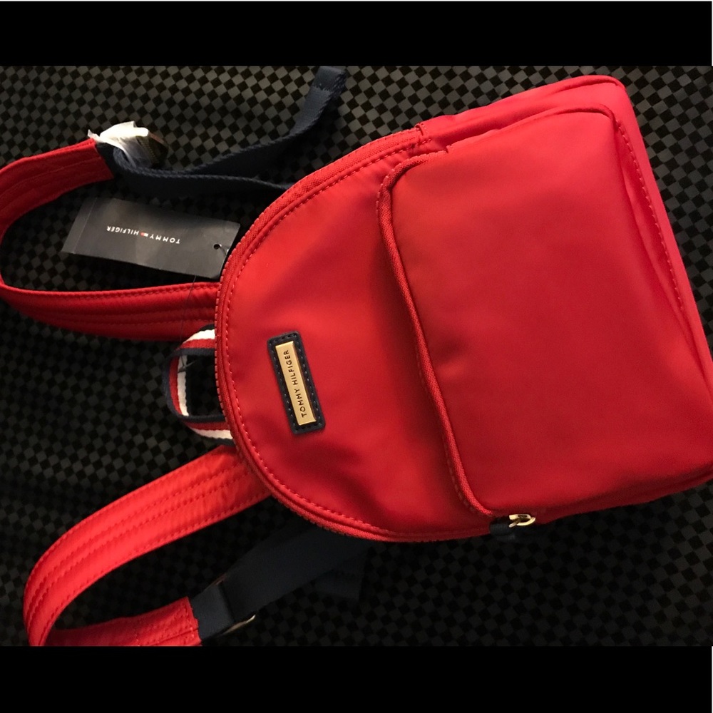 ✨NWT Tommy Hilfiger mini backpack❤️✨