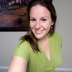 Meet your Posher, Elizabeth