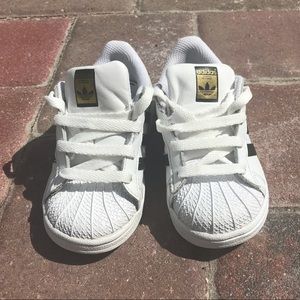 Adidas Superstar Sneakers