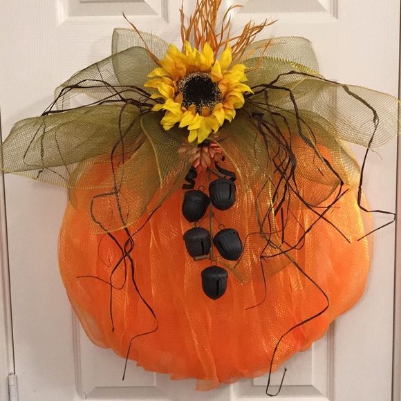 Pumpkin Wreath - Picture 1 of 1