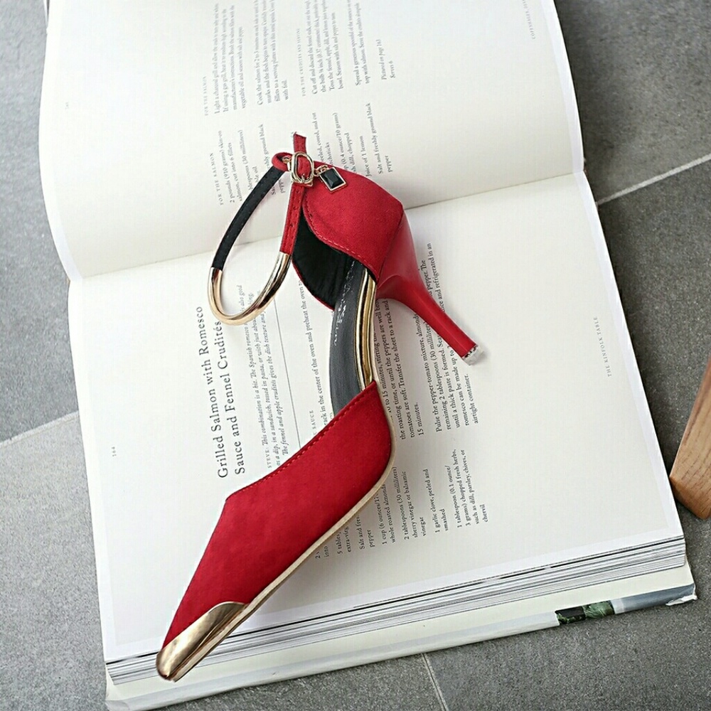 Shoes - Picture 2 of 2