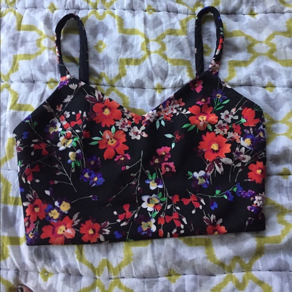 Crop top by Express - Picture 4 of 6