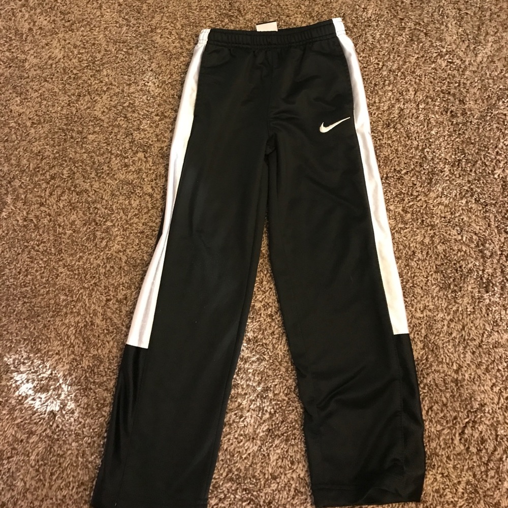 Boys Nike pants size 6