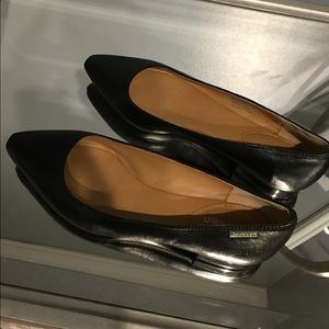 Calvin Klein black LEATHER  Flats size 5