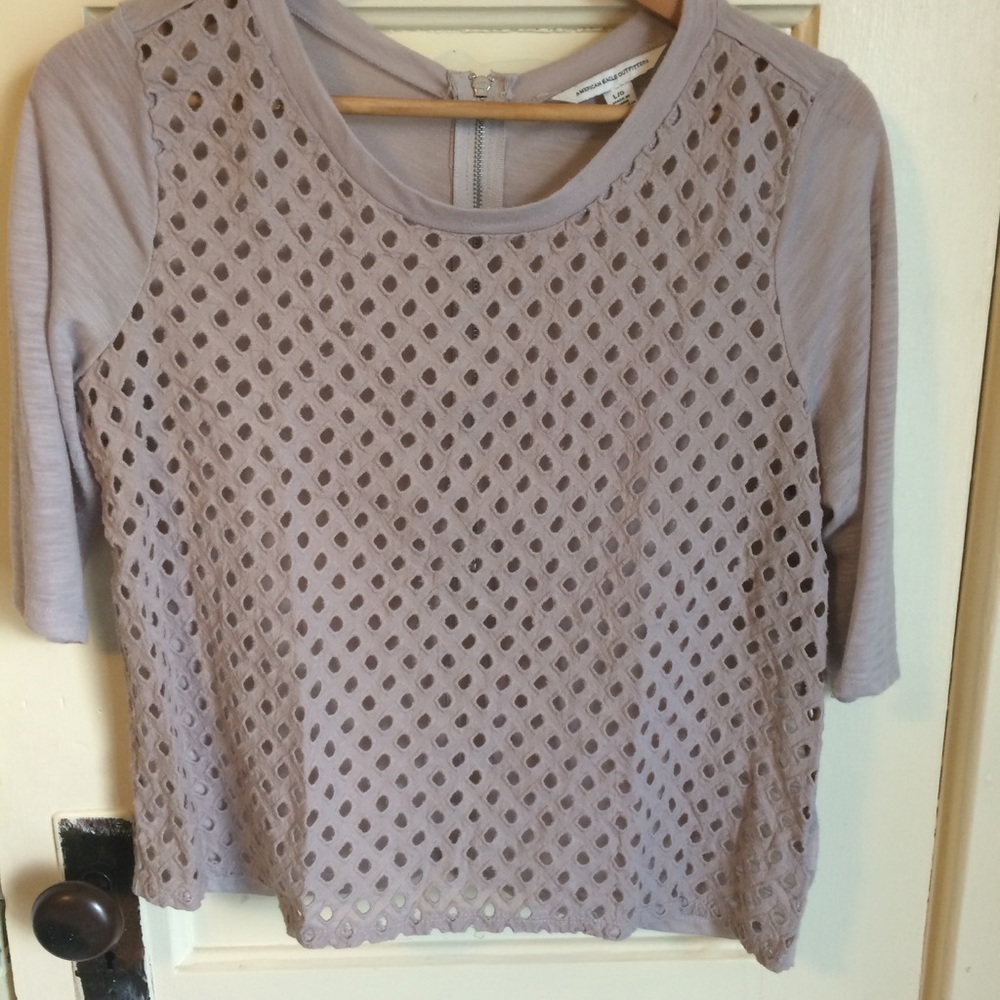 🎉3 for $15 AE cropped top - Picture 3 of 6