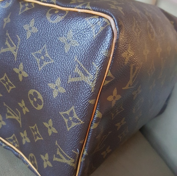 Authentic Louis Vuiton - Picture 3 of 7