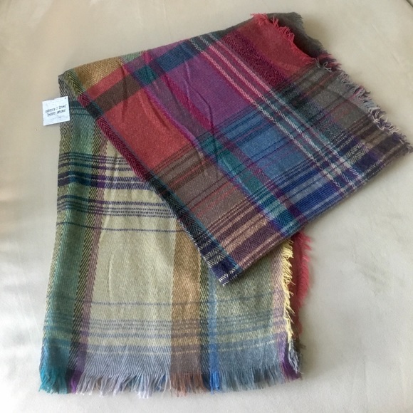 Plaid fuchsia blanket scarf - Picture 2 of 2