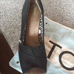 Toms wedges black 8