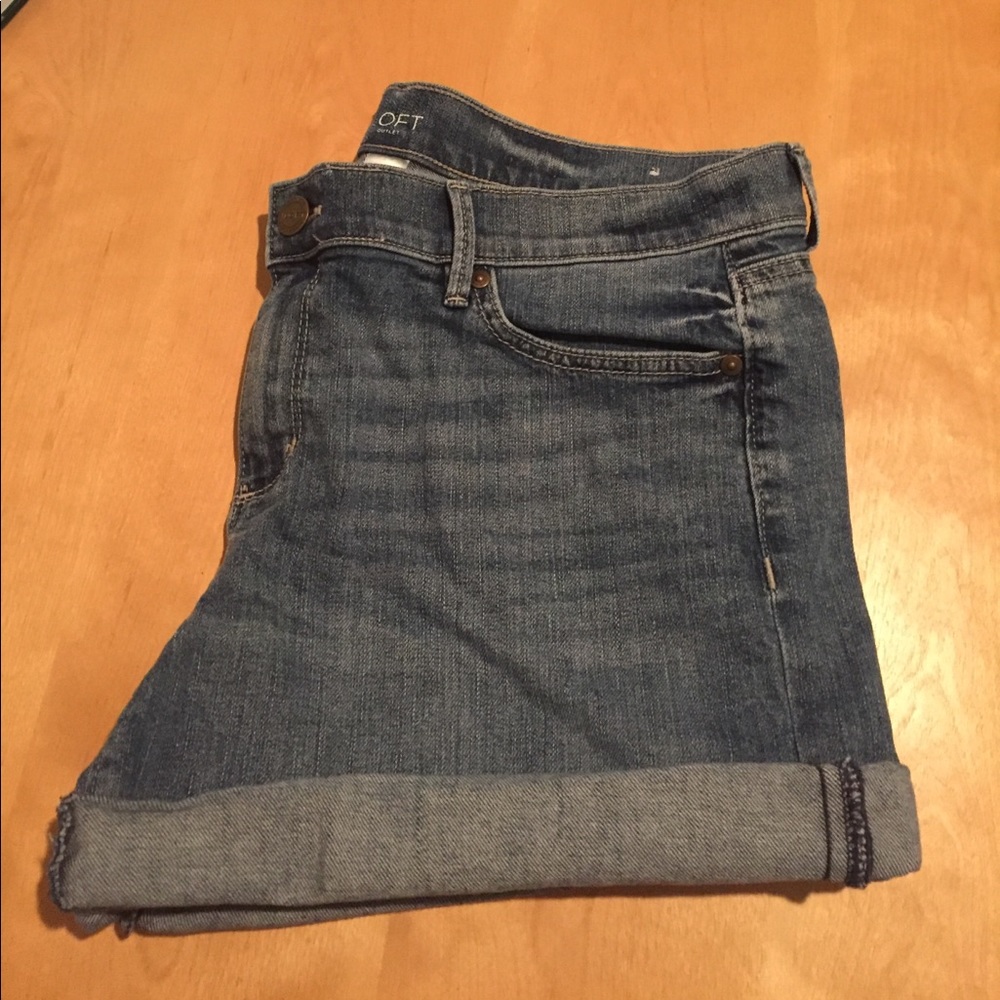Loft demin roll shorts. Size 10