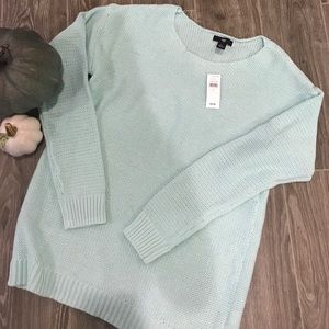 NWT L Gap Sweater