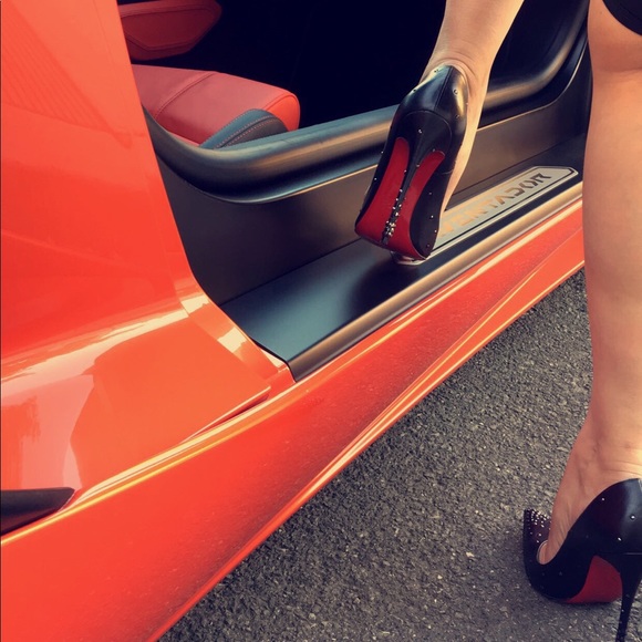 Meet your Posher - Picture 2 of 3