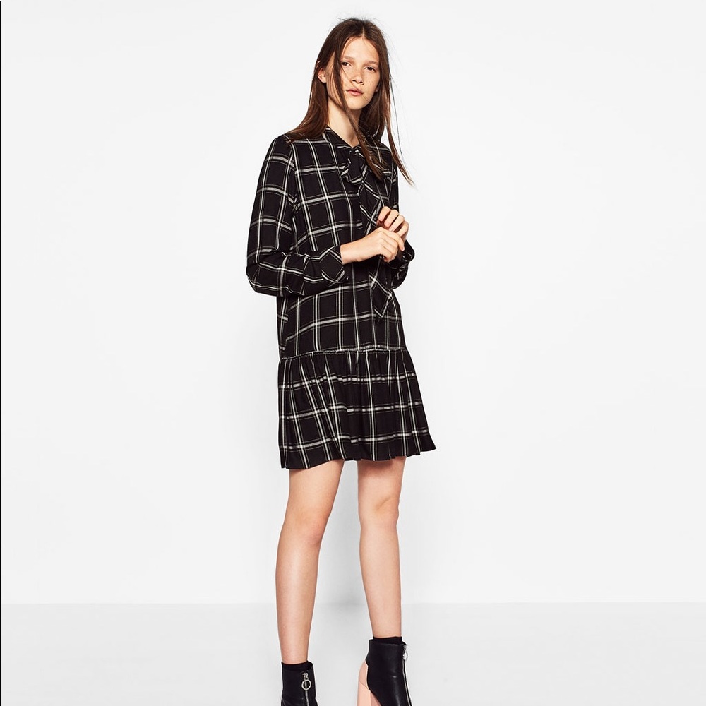 Zara plaid dress w bow