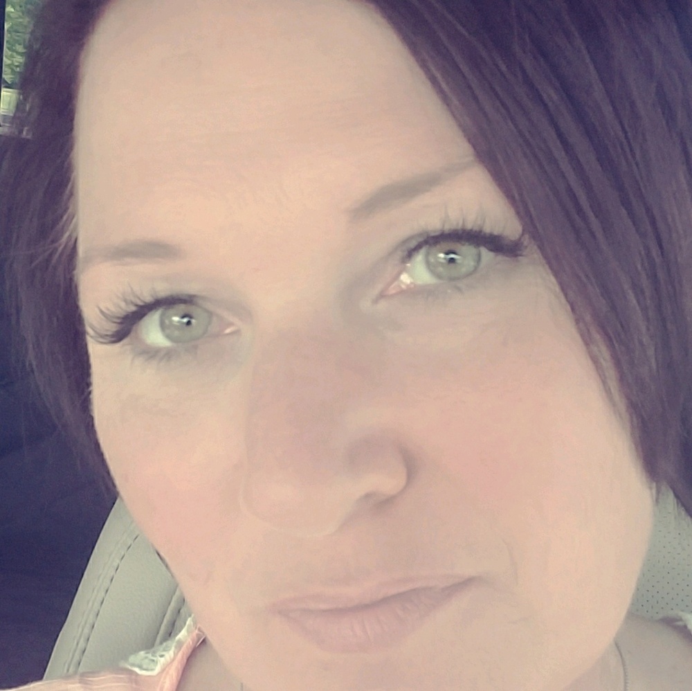 Meet your Posher, Leigh