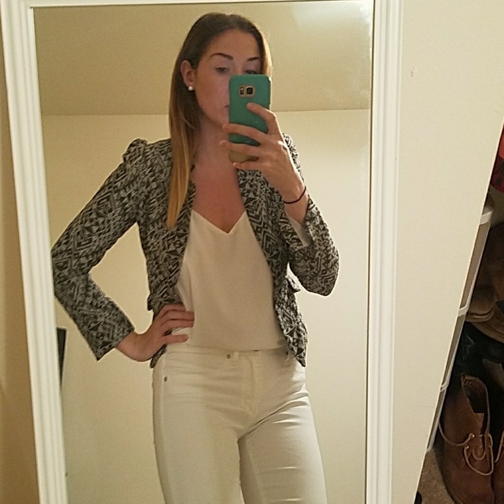 Beautiful patterned cropped blazer