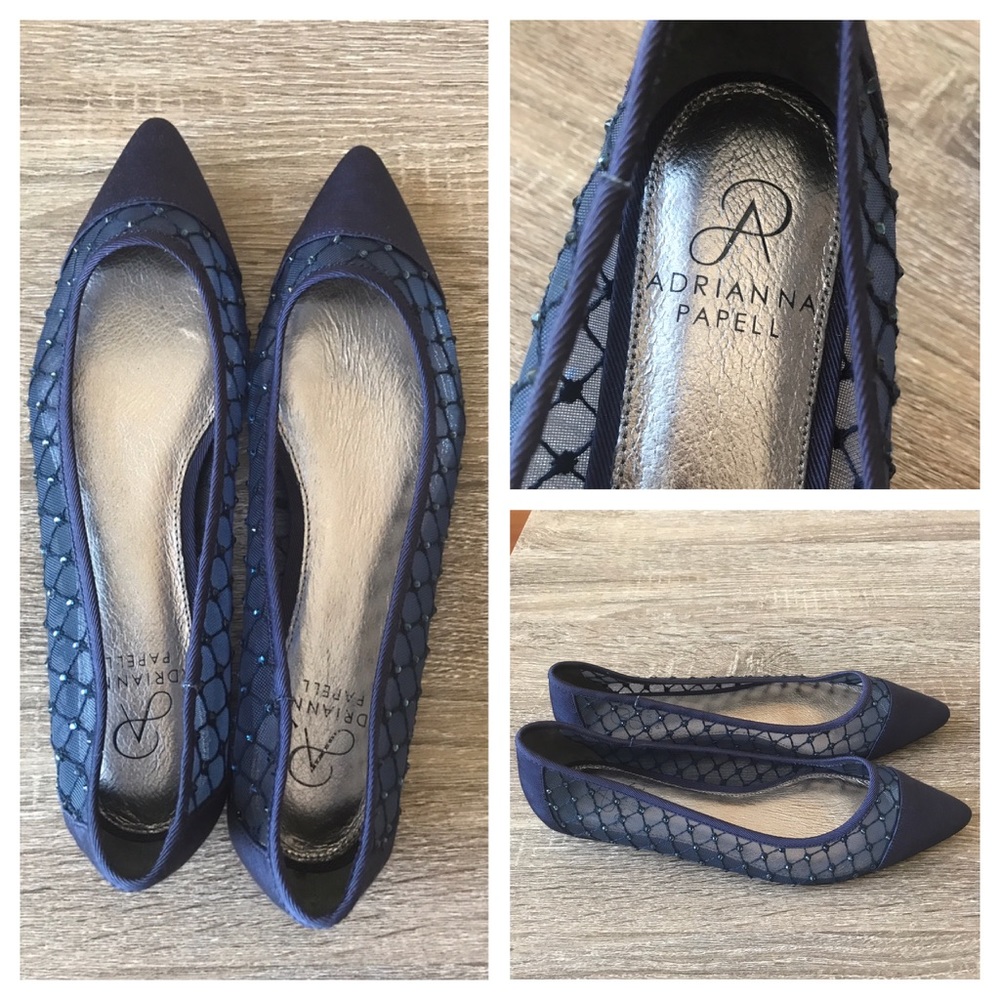 ADRIANNA PAPELL shoe.