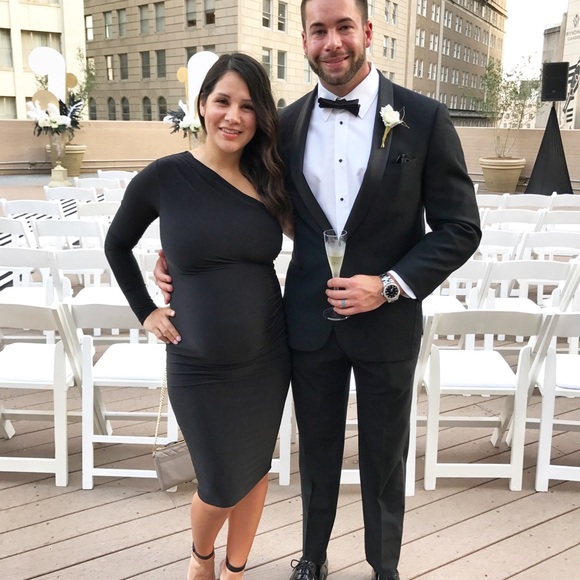 Black dress - Picture 3 of 3