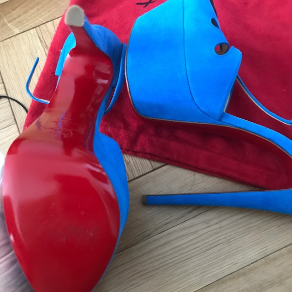 louboutins size 9 never worn - Picture 2 of 2