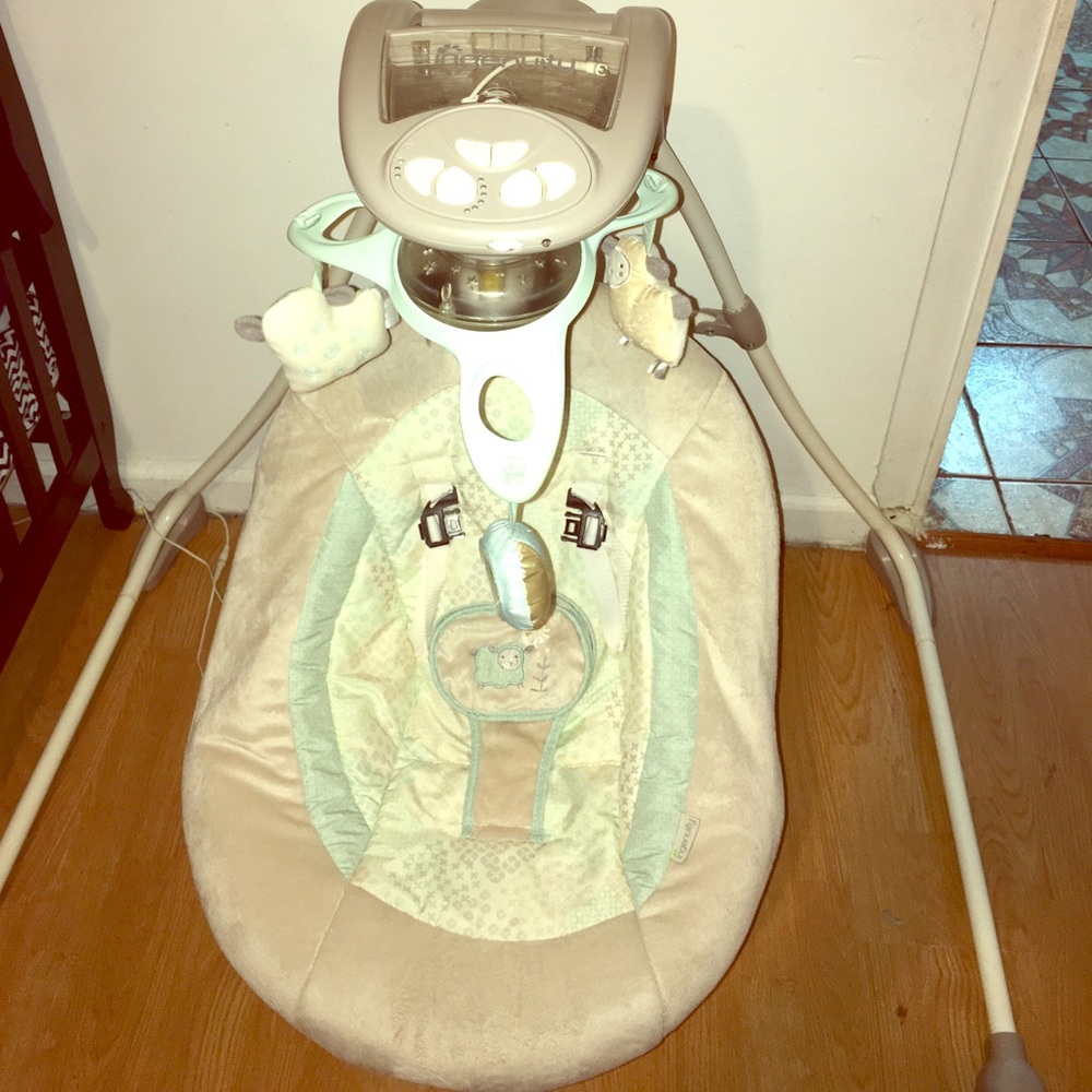 Baby swing