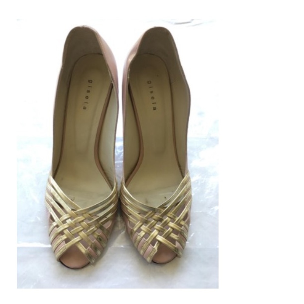 Gisela Peep-toe Baby Pink Pumps