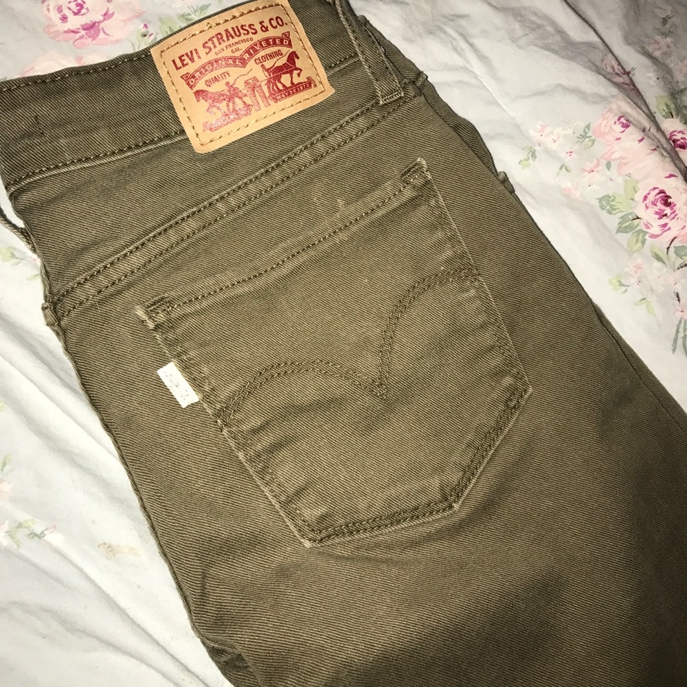 Levi jeans