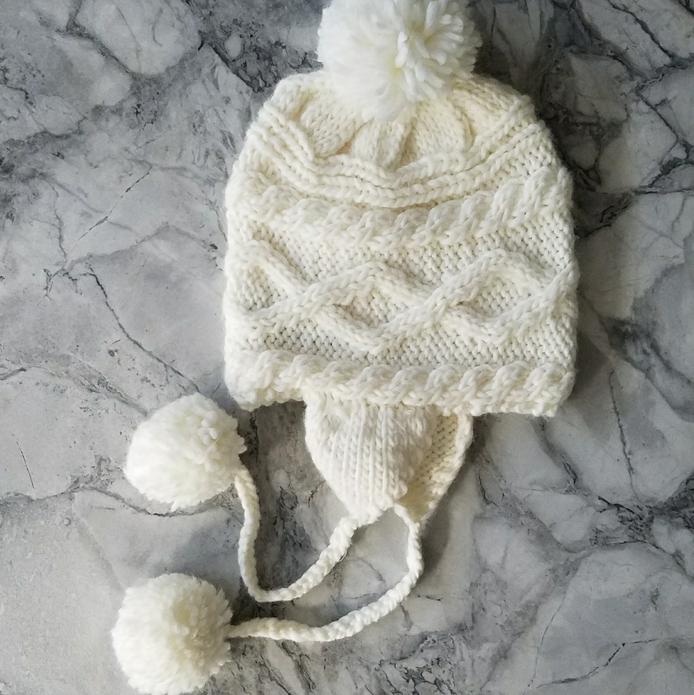 Off White Knitted Hat