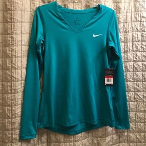 Nike Dri Fit Long Sleeve Vneck Shirt