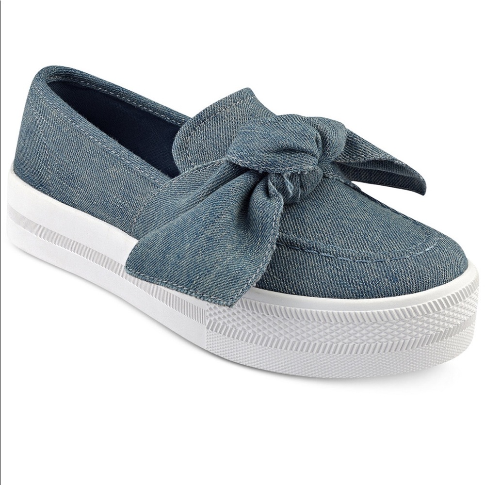 G by Guess platform slip on