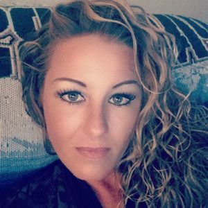 Meet your Posher, Candace